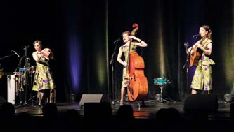 Die Zucchini Sistaz bei der Frührjahrseröffnung der VHS Gladbeck Die Zucchini Sistaz bei der Frührjahrseröffnung der VHS Gladbeck